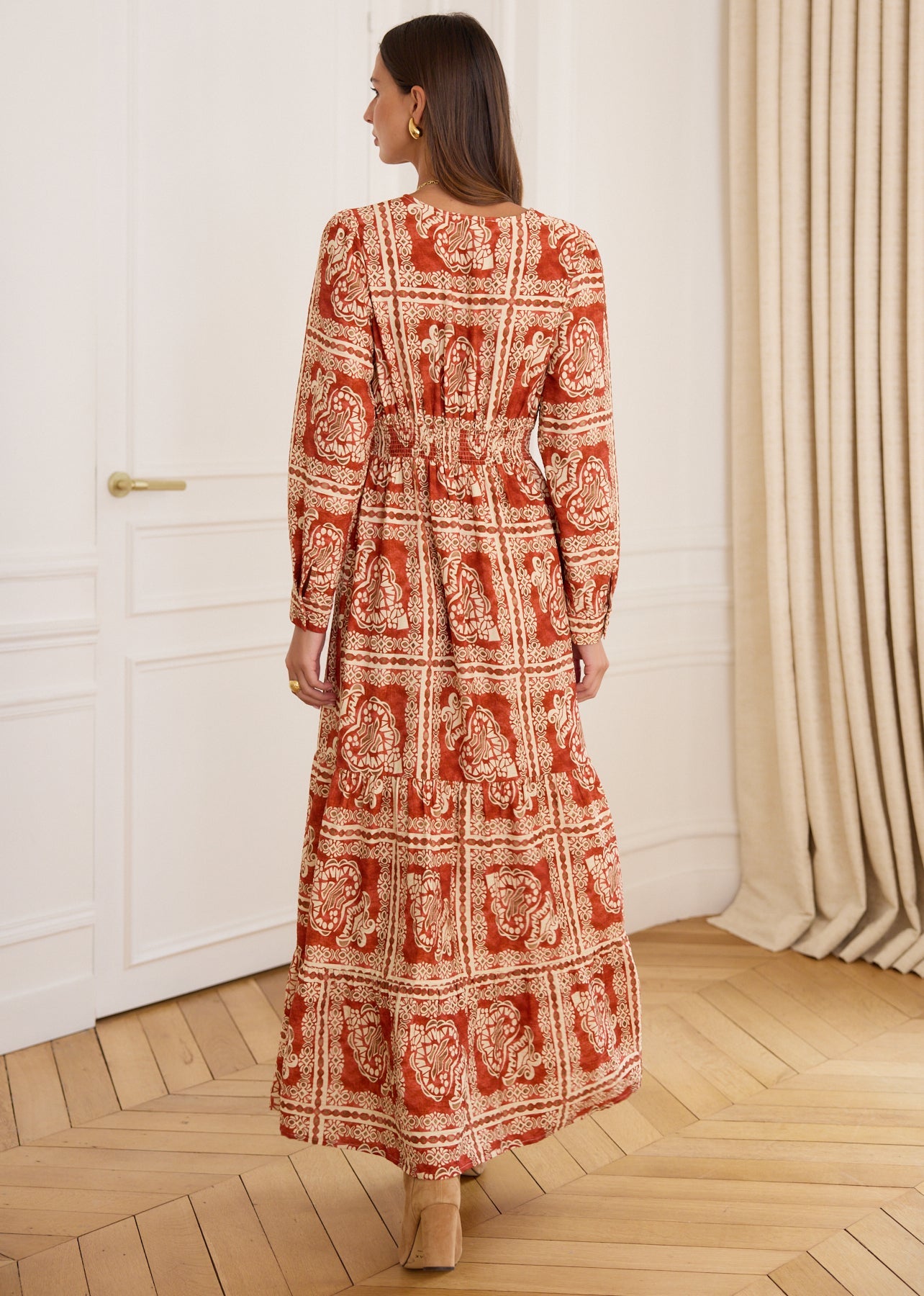Robe Ael