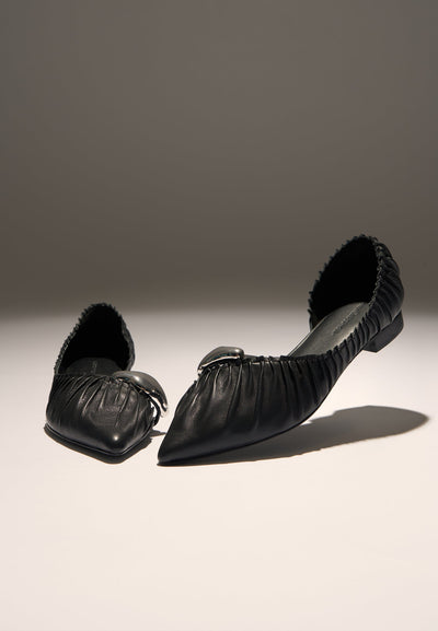 Céleste - Ballerines en cuir avec détails métalliques - Noir